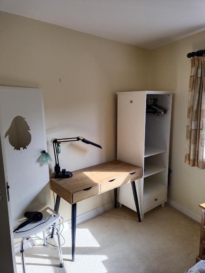 Crescent Apartments Homestay Cork Exterior foto